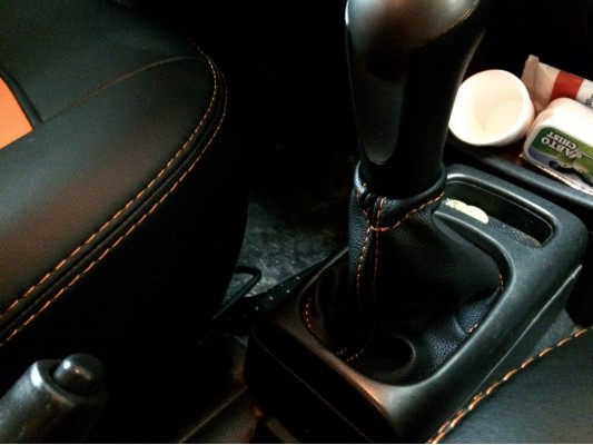 Перетяжка рычага и чехла КПП Перетяжка рычага и чехла КПП